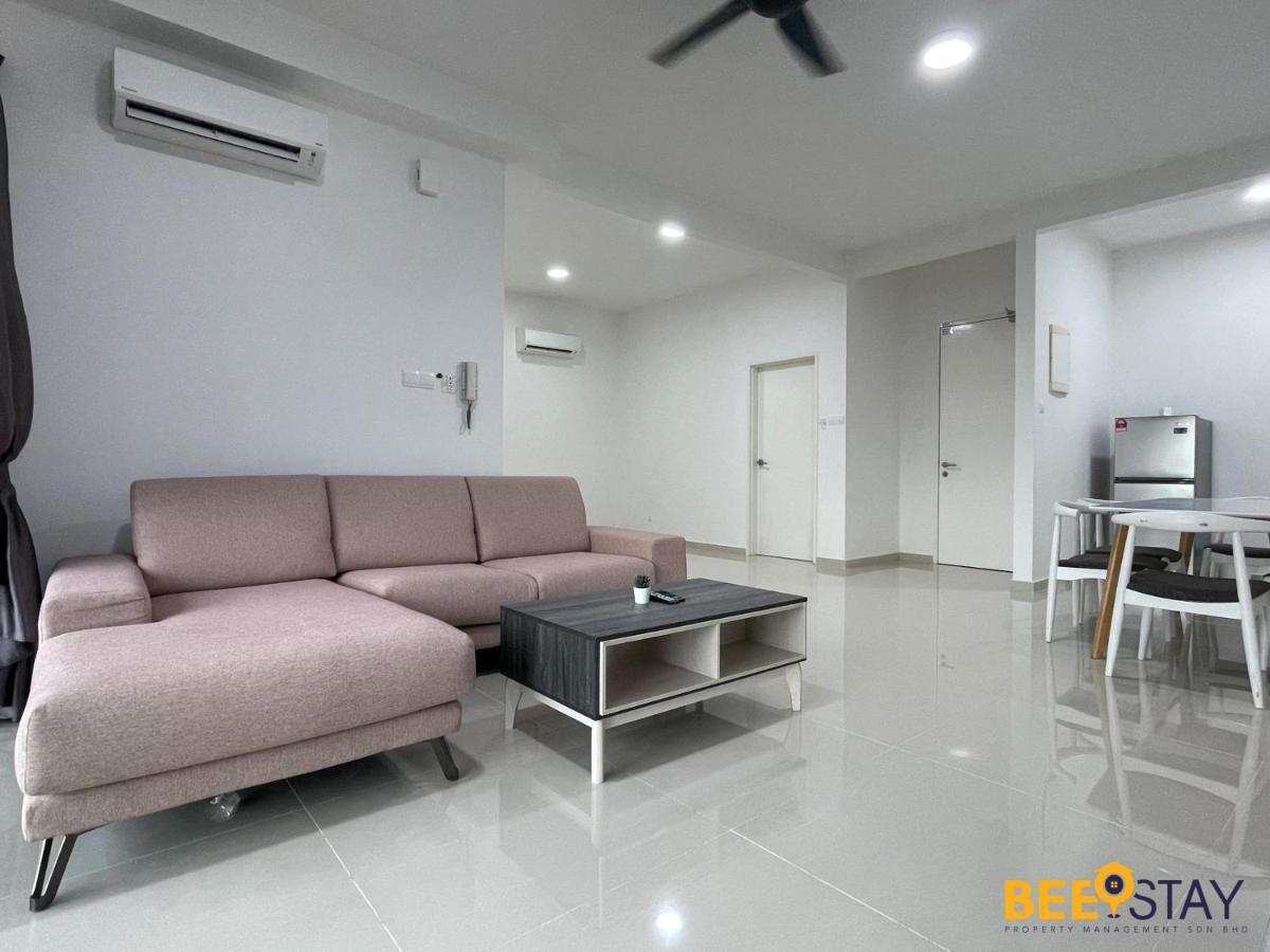 Sks Pavillion Residences By Beestay Management Джохор Бахру Екстериор снимка